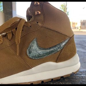 Nike Suede Boots Real Money stitch
